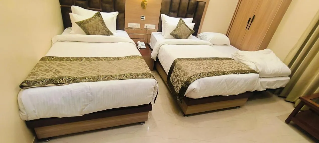 Varanasi Square Inn Hotel- Parking , Lift