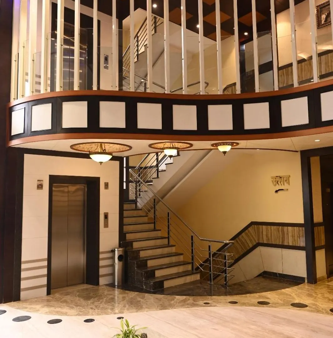 Varanasi Square Inn Hotel- Parking , Lift Hotel